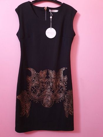 Robe à motifs doré