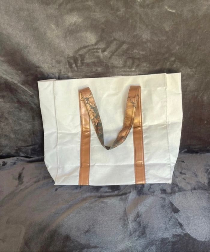 Sac blanc - photo numéro 2