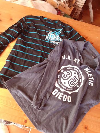 Lot de 2 T-shirts manches longues 12 ans