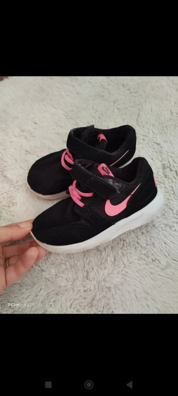 Basket a scratch Nike pointure 23.5