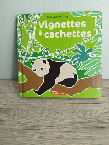 Livre vignette à cachette