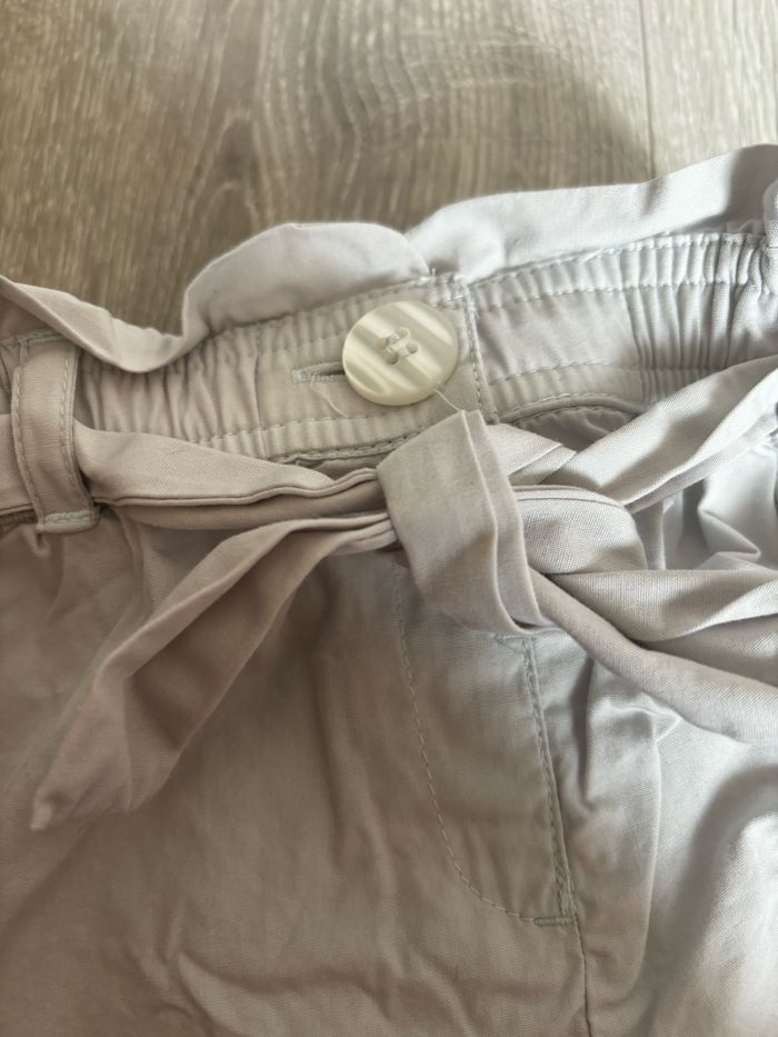 Short taille haute Kiabi bébé fille taille 24 m - photo numéro 2