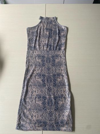 Très belle robe neuf