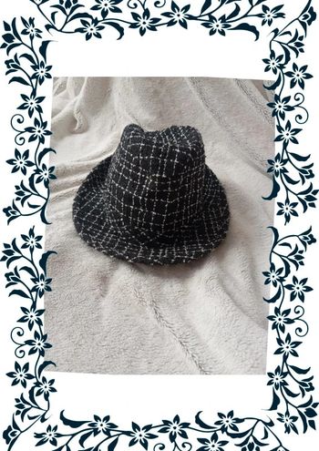 Chapeau taille 56cms