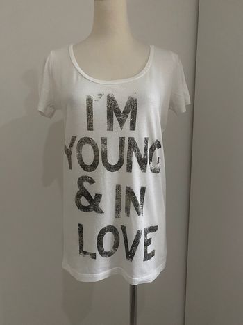 T-shirt blanc à texte vintage