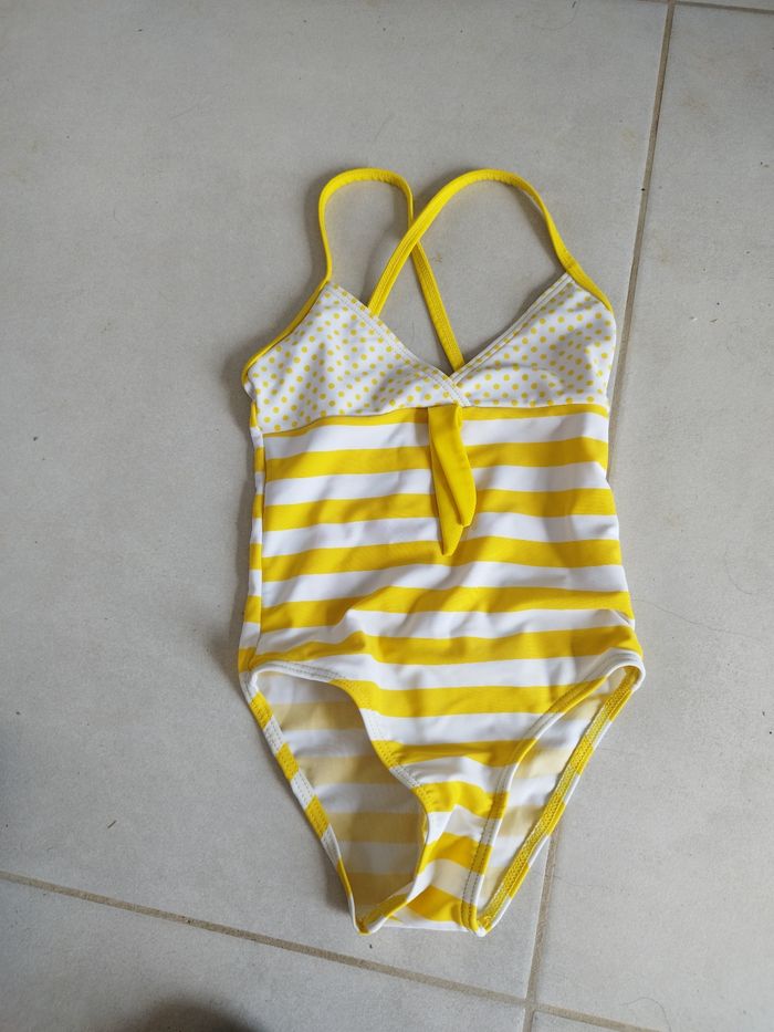 Maillot de bain 6 ans - photo numéro 1