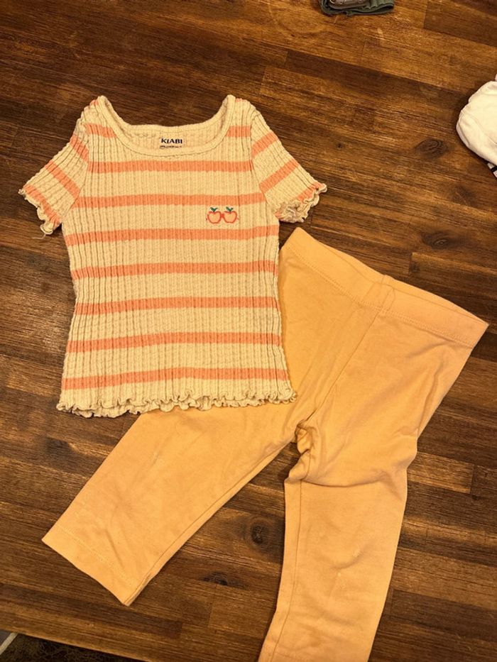 Ensemble legging et teeshirt
