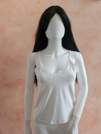 Débardeur avec col en dentelle