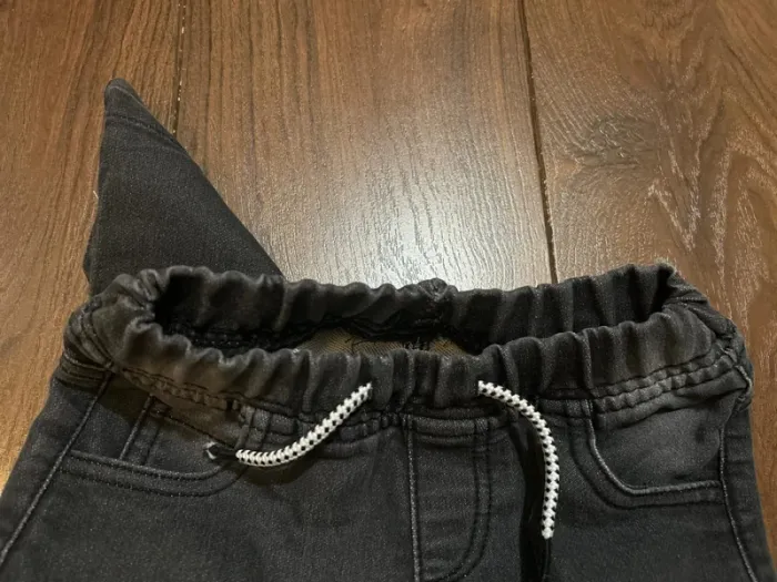 Jean anthracite garcon effet usé 36 mois - photo numéro 8