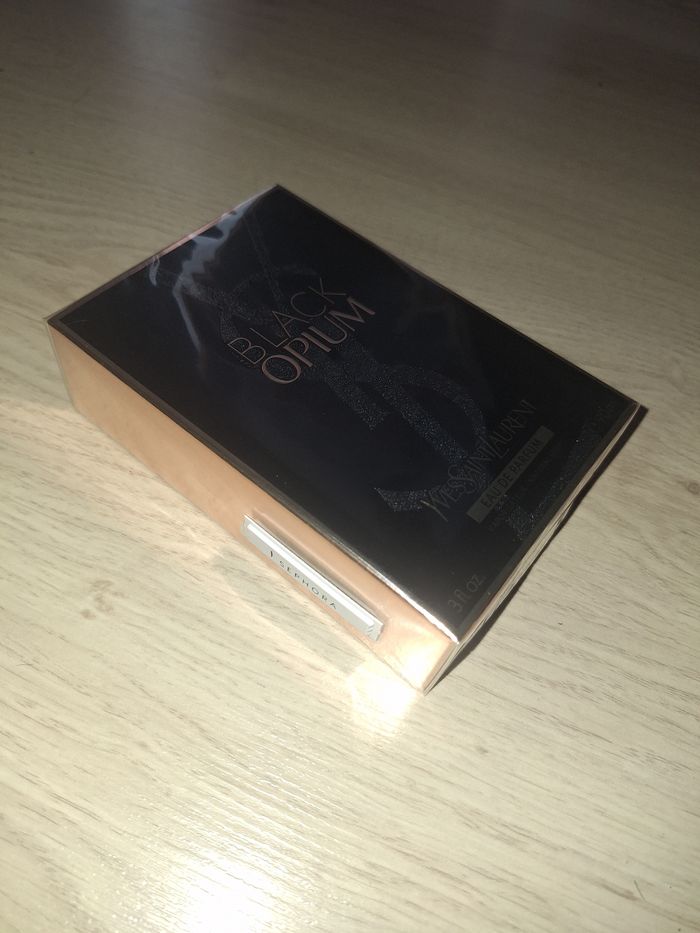 Black Opium 90 ml Yves saint Laurent neuf sous blister