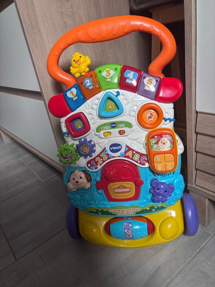 Super trotteur parlant  V tech - photo numéro 2