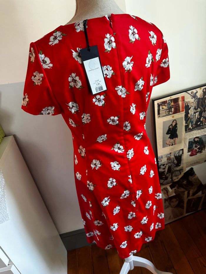🌸Robe Caroll rouge à fleurs blanches – Taille 40 – Neuve avec étiquette 🌸 - photo numéro 8