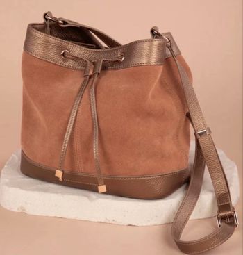 Sac seau cuir neuf