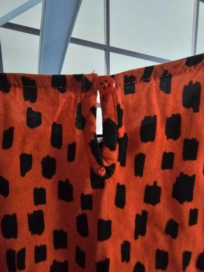Robe brique avec motif noir taille 98/104 cm - photo numéro 3