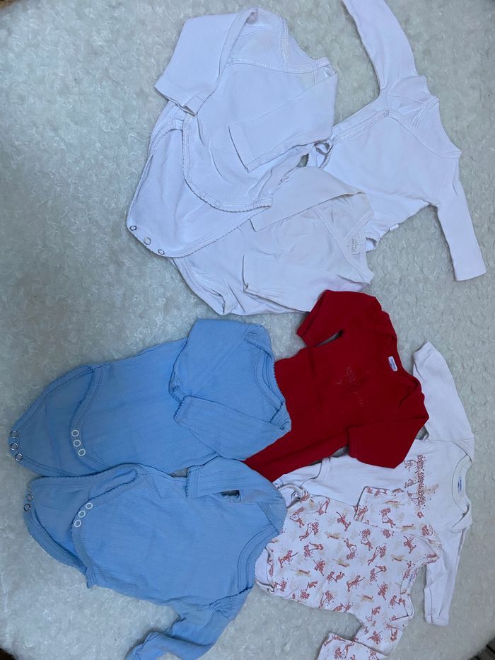Lot de 8 bodys manches longues Petit bateau