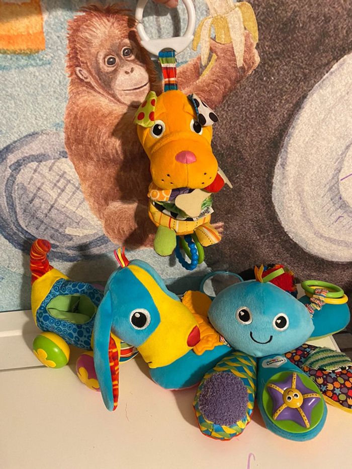 Lot de 3 peluches d’éveil Lamaze