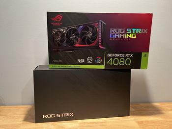 Carte-graphique-gaming-4080-ASUS-ROG-Strix
