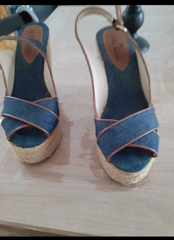Chaussures compensées taille 38