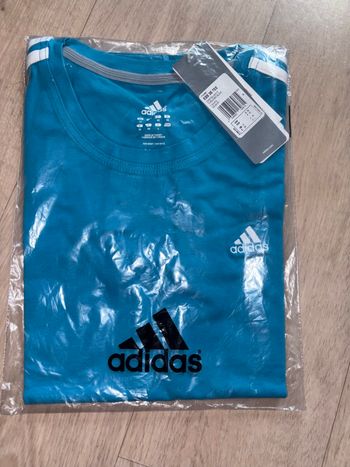 T-shirt femme Adidas, taille L 