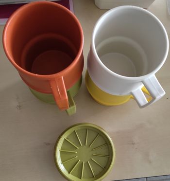 Tasses tupperware 