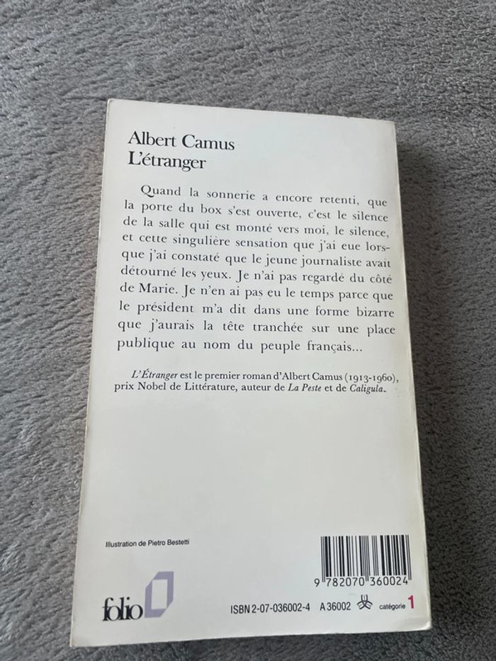 Livre l’Etranger d’Albert Camus - photo numéro 2