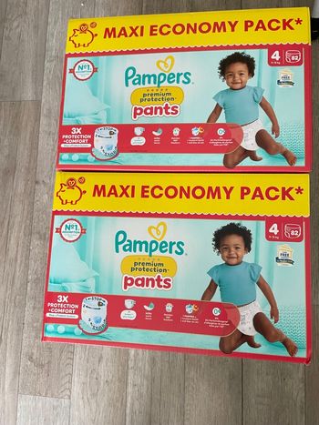 Lot de 164 couches Pampers premium pants taille 4 neuf