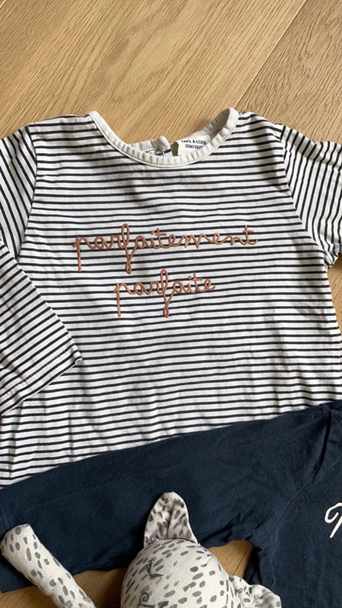 Lot de 2 tshirts marinière et marine ML TAO et Kiabi 12 mois - photo numéro 2