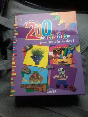 Livre 200 activités pour bricoler