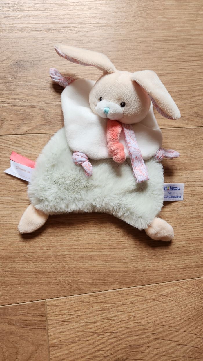 Doudou lapin Petit Bisou - Doudou et Compagnie