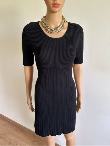 Robe pull noire à manches courtes Banana Republic taille M TBE
