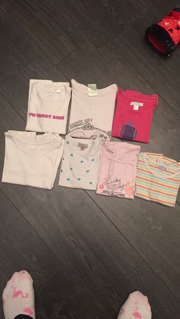 Lot 7 tee shirts 18 mois