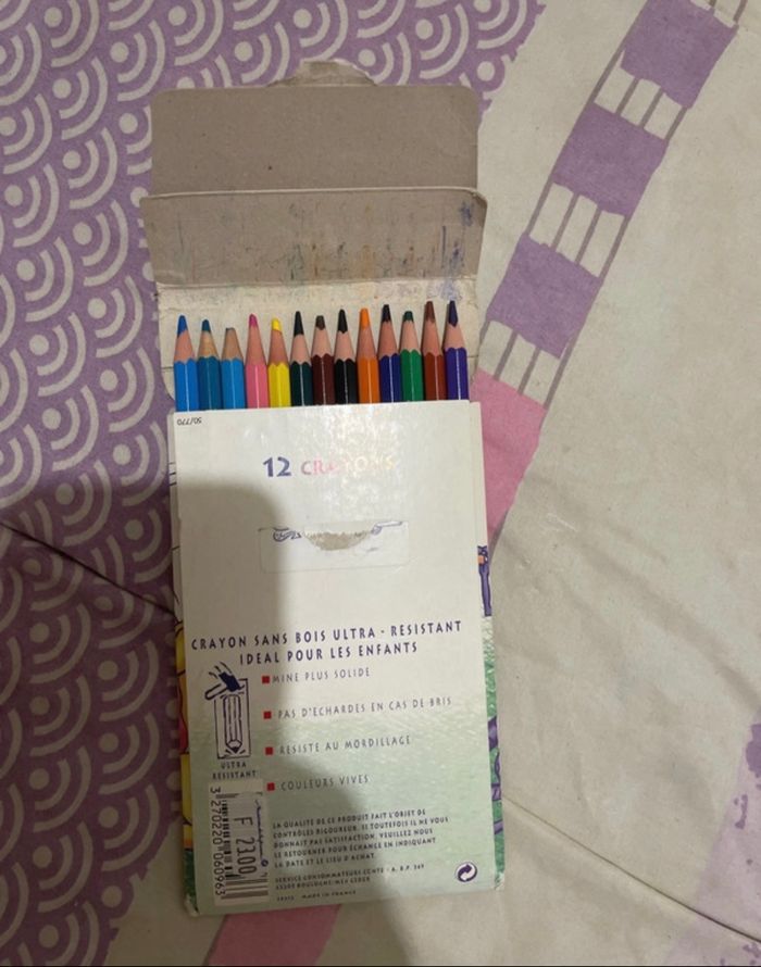 Crayon de couleurs - photo numéro 3