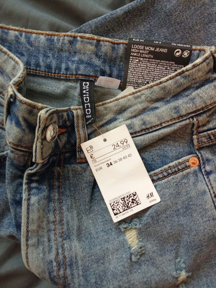 Jeans neuf avec étiquette - photo numéro 3