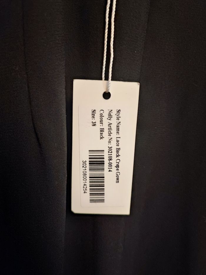 Robe longue noire - photo numéro 4