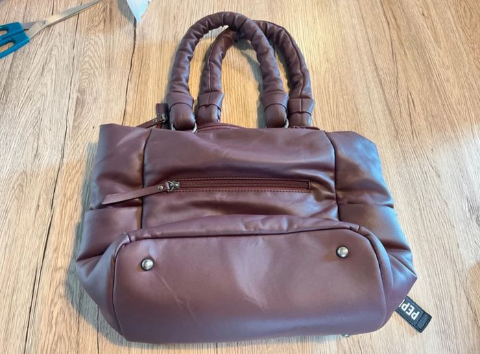 Sac à main bordeaux Pepe Jeans – porté épaule - photo numéro 2
