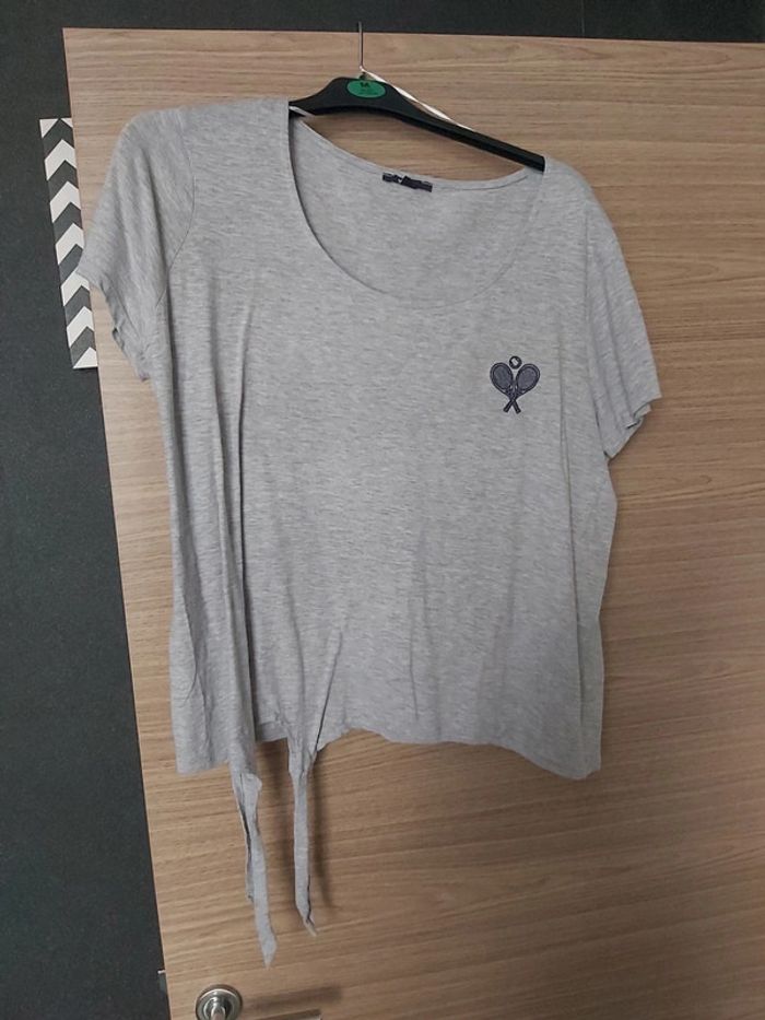 Tshirt taille xl 46/48 kiabi - photo numéro 1