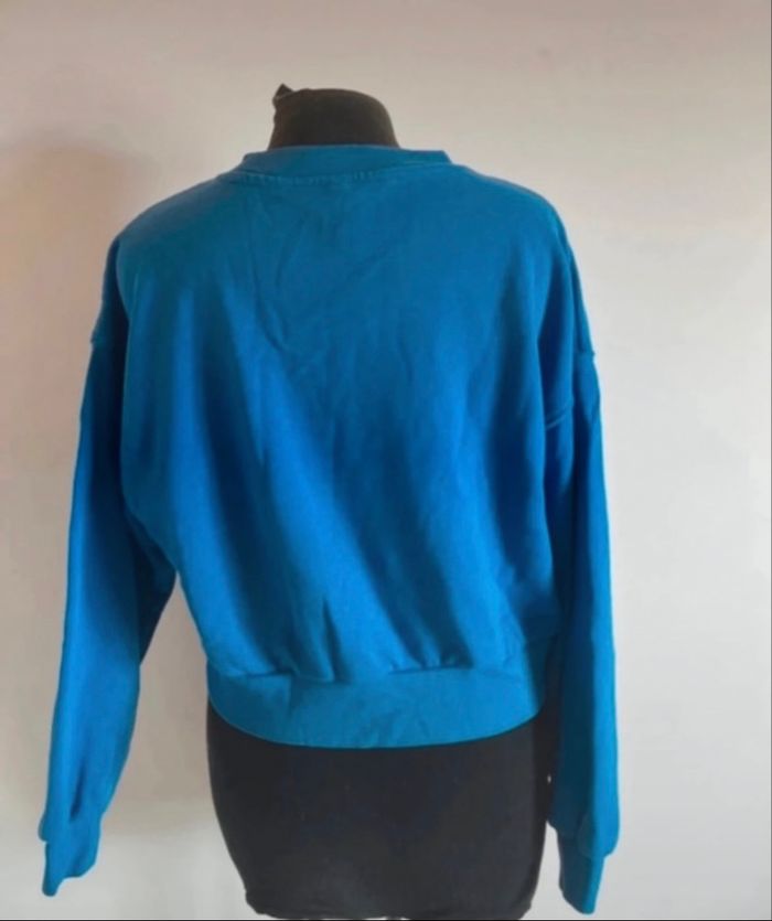 Sweat sans capuche bleu roi taille M de chez H&M en bon état - photo numéro 4
