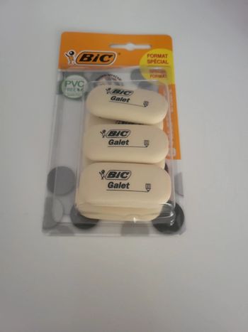 Gomme bic x 6