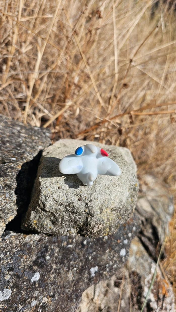 Super figurine Pokemon Nintendo finger puppet togekiss - photo numéro 3