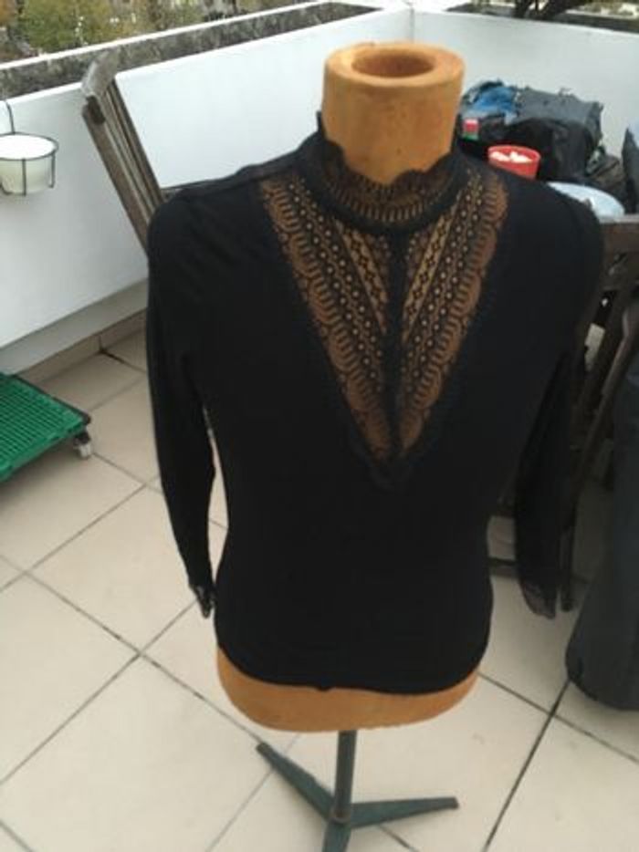 Sous pull femme taille 38/40 de marque only neuf avec étiquette