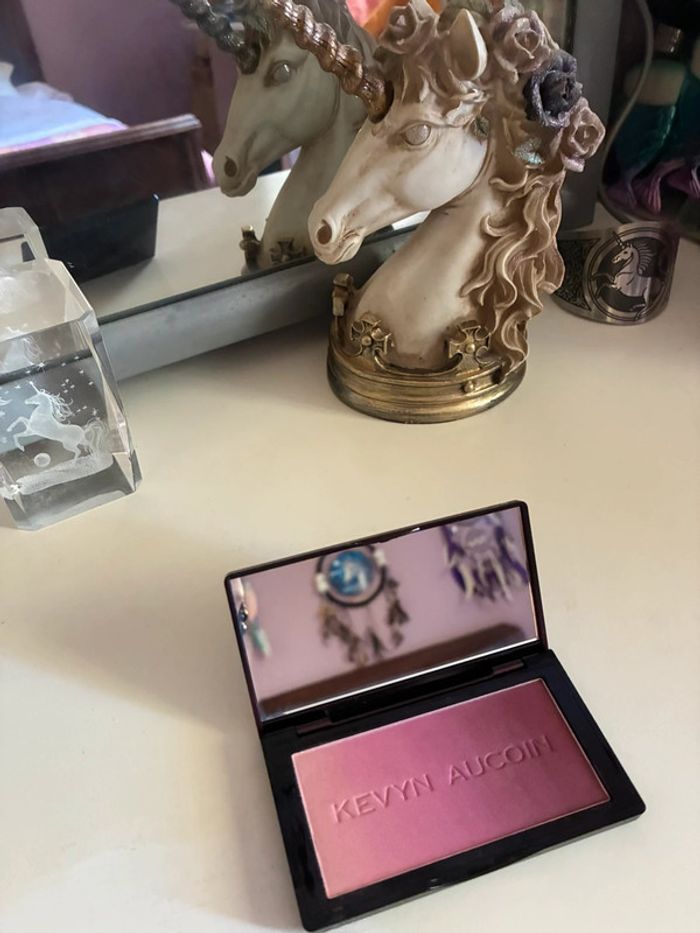 Neo-blush Grapevine, 6,8 g, Kevyn Aucoin. - photo numéro 4
