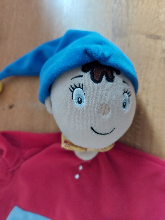 Doudou plat Oui Oui  - jemini - photo numéro 2