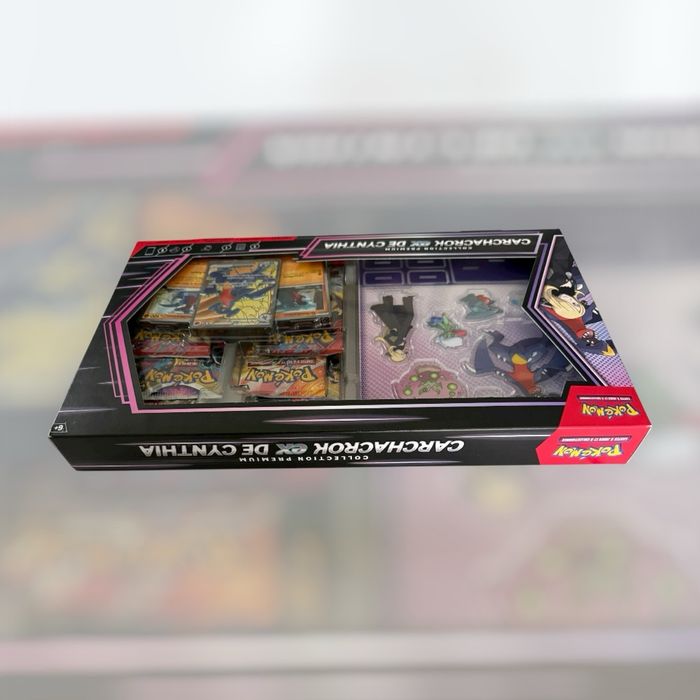 Coffret Pokémon Premium Carchacrok EX de Cynthia – Neuf & Scellé – Edition Collector - photo numéro 4
