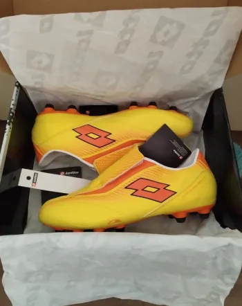 Chaussures de Football Lotto Zhero Gravity pointure 41