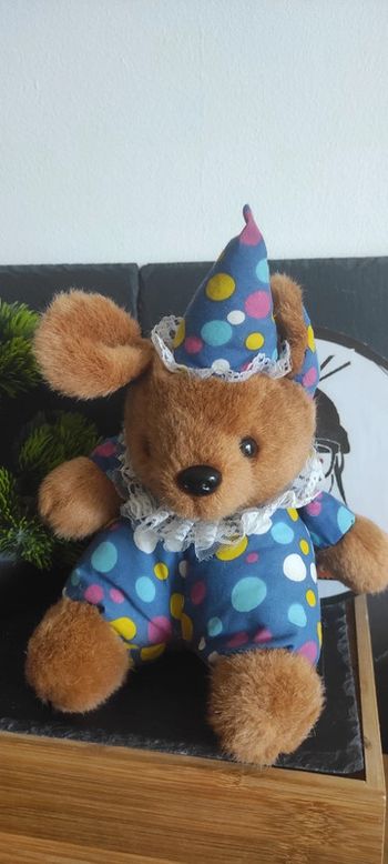 doudou peluche ours clown cp lapin bonnet bleu pois jaune rose marron dentelle