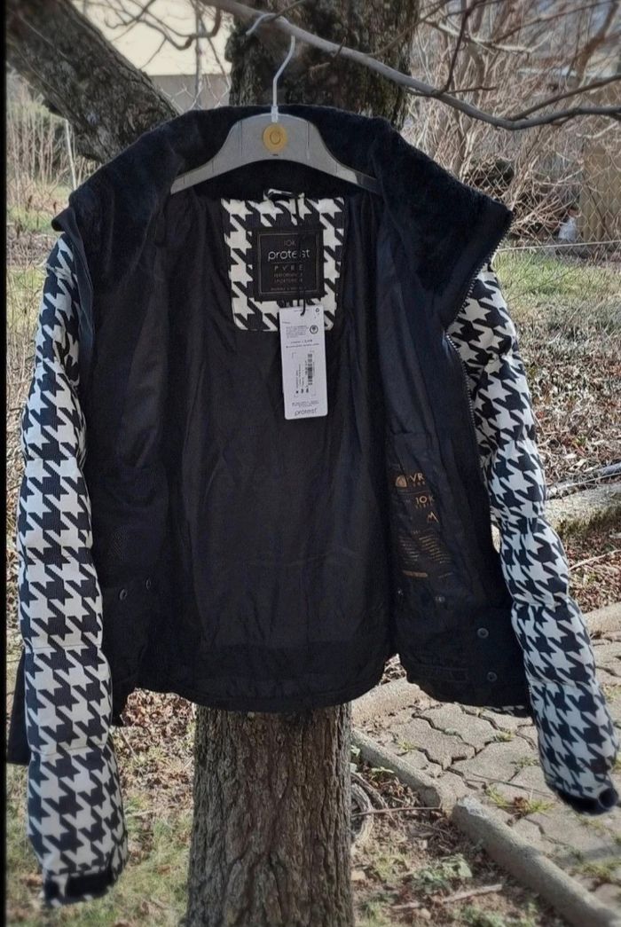 Doudoune / anorak PROTEST NEUVE en 42 - photo numéro 4