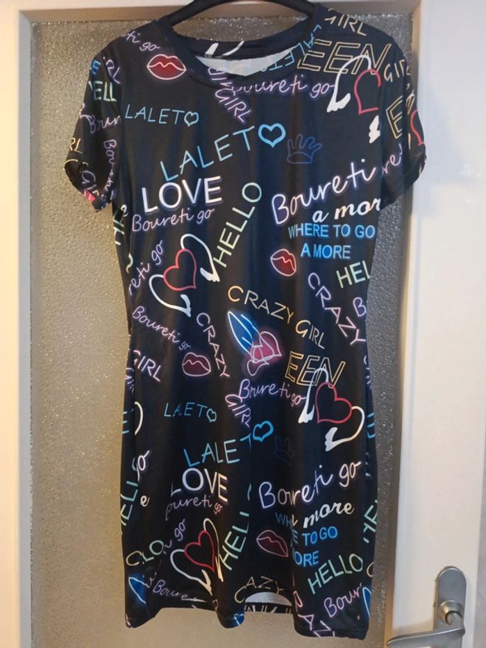 Robe imprimé néon