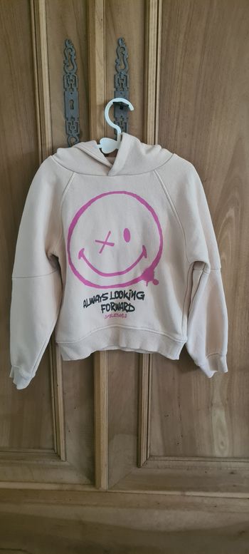 Pull à capuche smiley