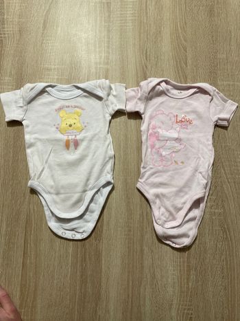 Lot 2 bodies Disney 6 mois