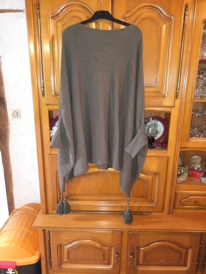 Poncho avec manches taille unique